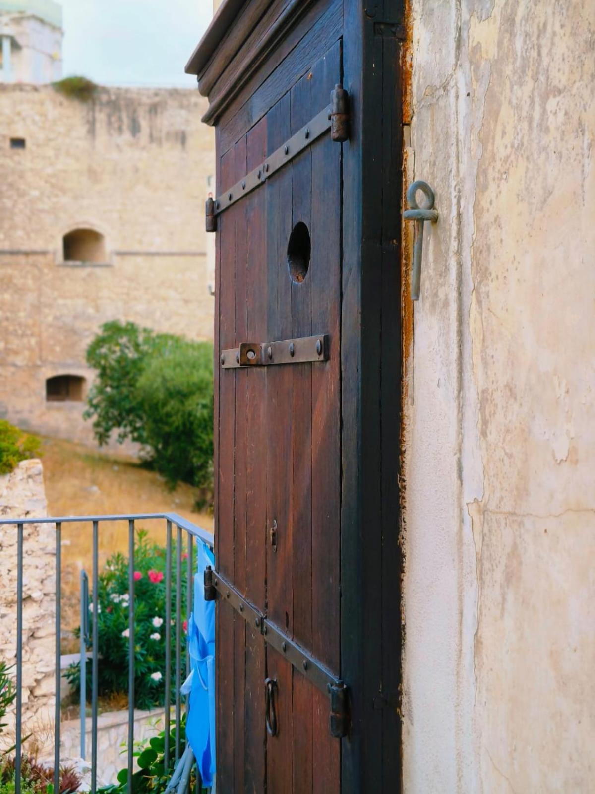 维耶斯泰Torre La Mezzaluna住宿加早餐旅馆 外观 照片